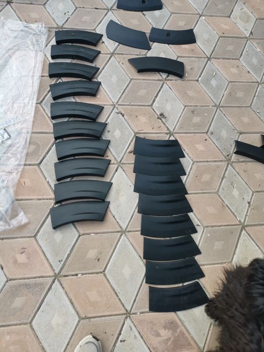 Bandou ornament overfender fata spate dacia duster 2