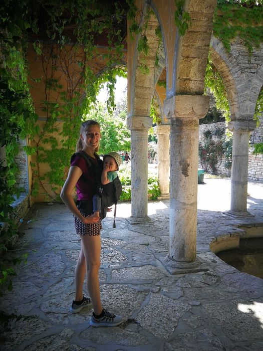 Продавам ергономична бебешка раница LennyUp – като нова!