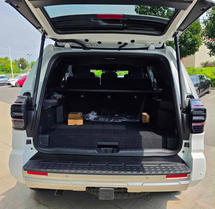 Toyota Tacoma Trailhunter Hybrid 2026