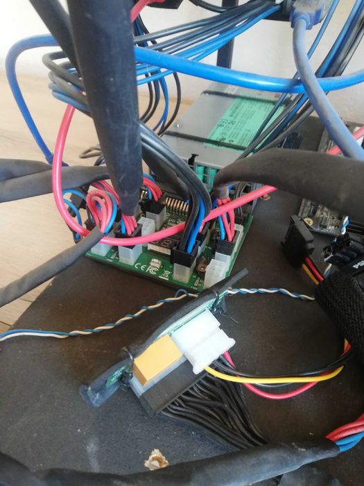 Mining rig 7 x Sapphire RX470 RX570 8GB