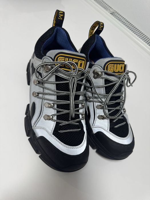 Snackers Gucci Flashtrak