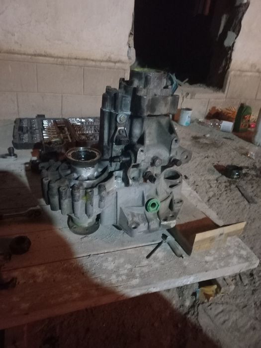 МКПП на венто гольф. Скарасной. Привазной