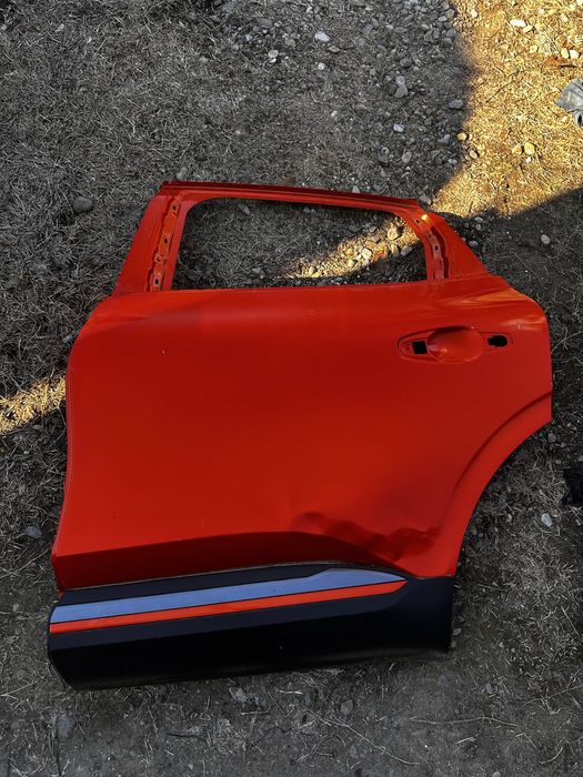Ușă stânga spate renault  arkana.