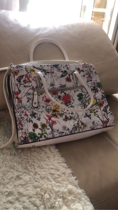 Продам красивую сумочку, 3000 т