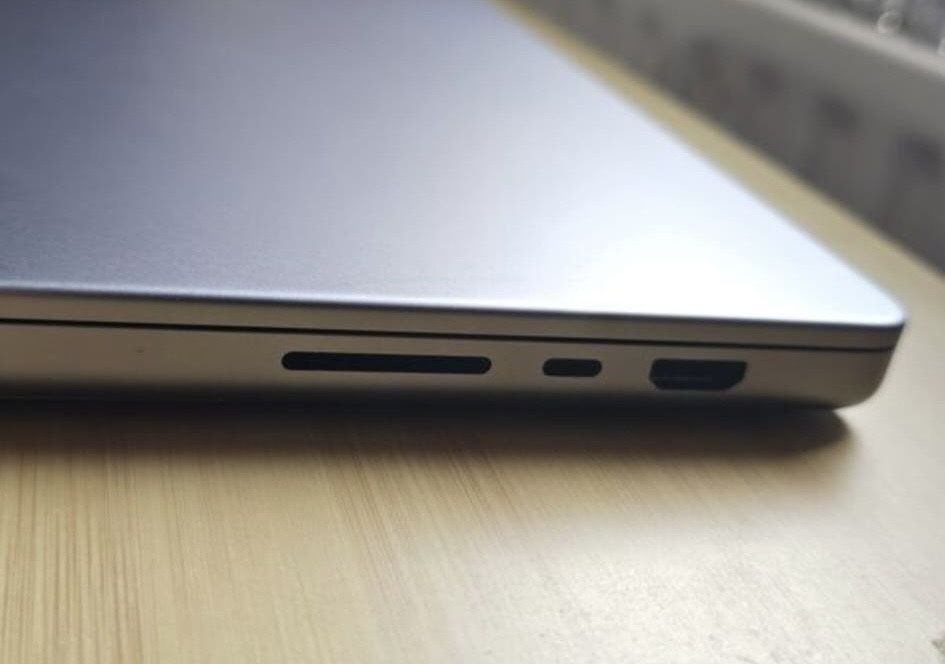 MacBook Pro 16" M1 Pro as new