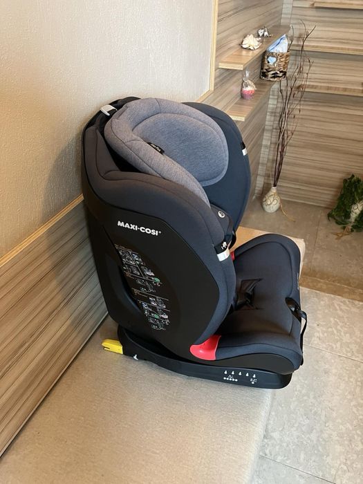 Снолче за кола. Maxi Cosi
