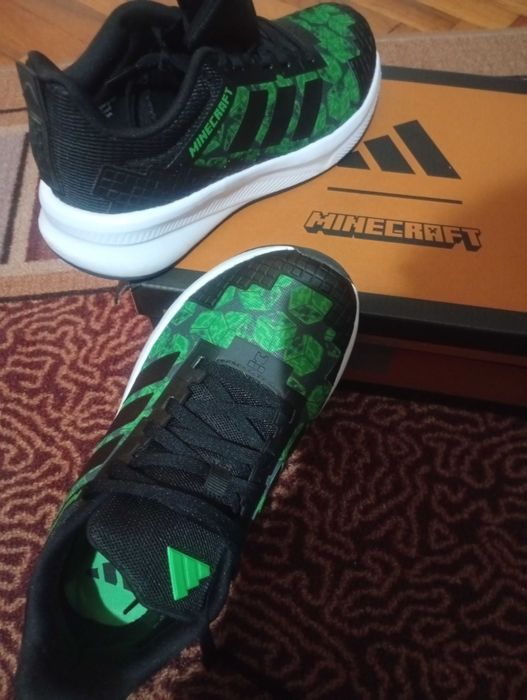 Дамски маратонки adidas MINECRAFT