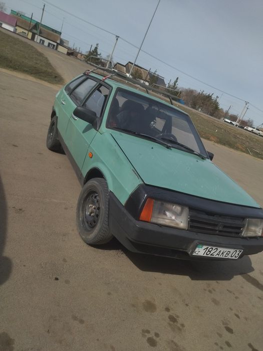 Продаю машину Lada 2009