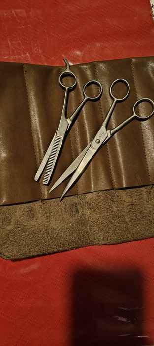 Foarfeca  foarfeca de filat (doar 2 de filat rămase)