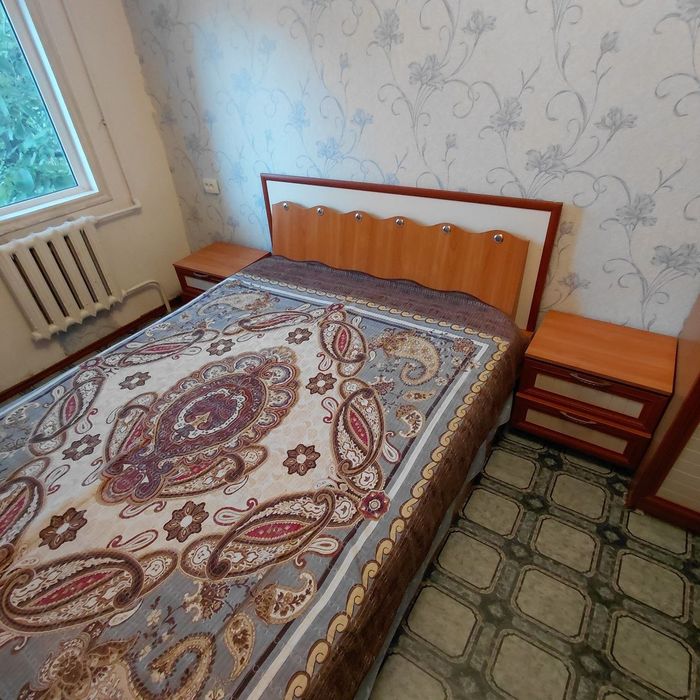 Продам спальный гарнитур