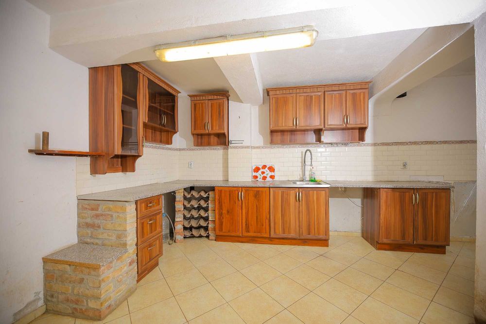 Продава се Къща в с. Ново Ботево, Област Добрич - 324 кв.м за 282 €/кв.м - Снимка #11