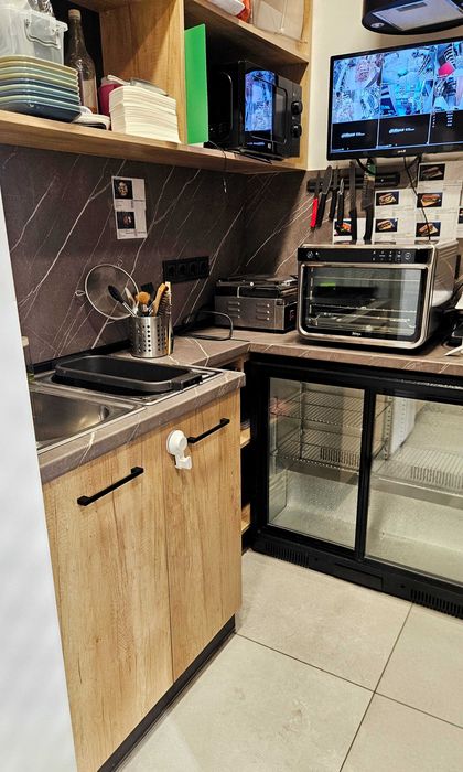 Продава се Заведение в София, Център - 50 кв.м за 1100 €/кв.м - Снимка #5