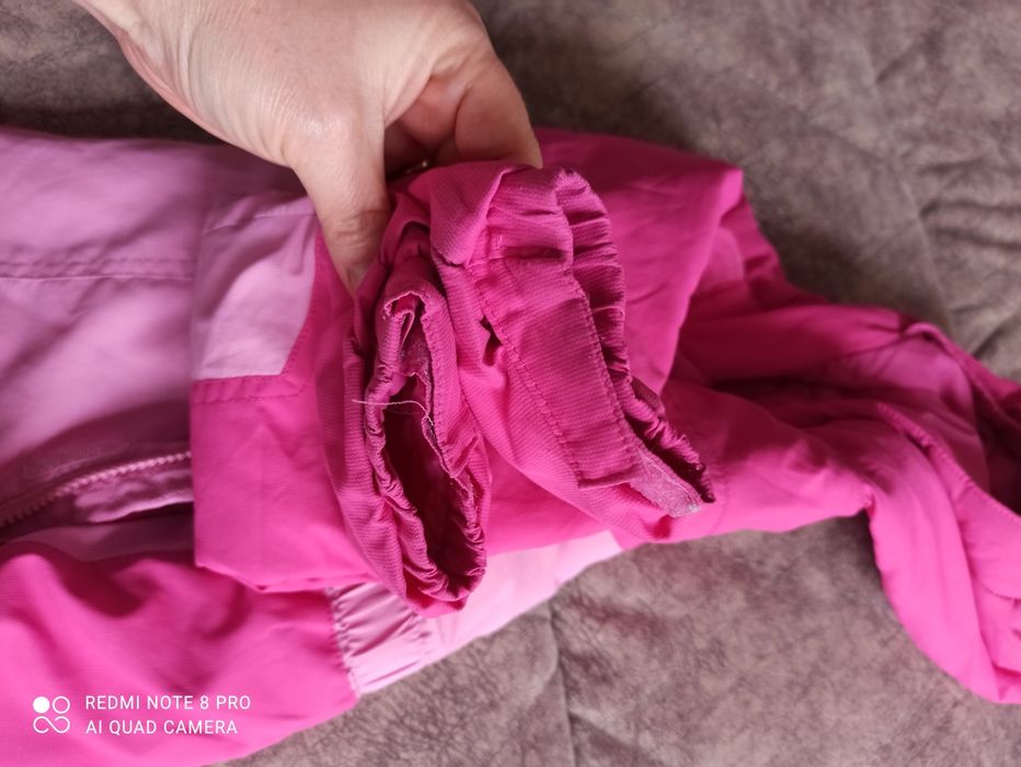 Продам комбинезон весенний.