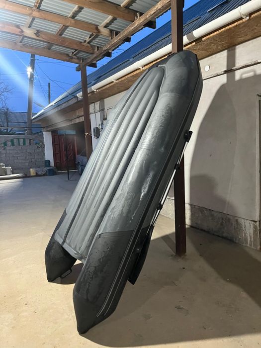 Продаётся лодка Ревера 2,90