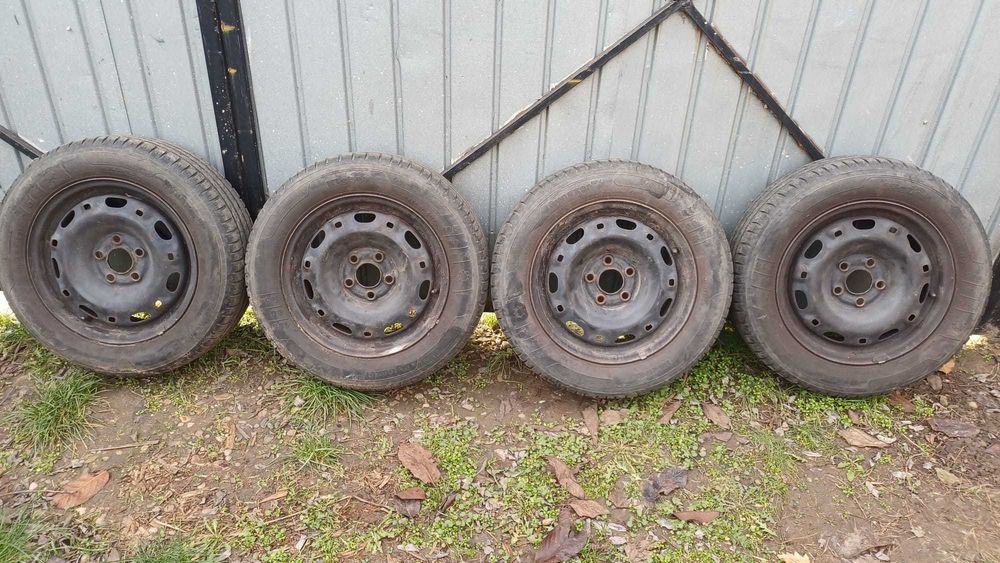 Roti anvelope vara/iarna 185/60 R14 cu jante din tabla