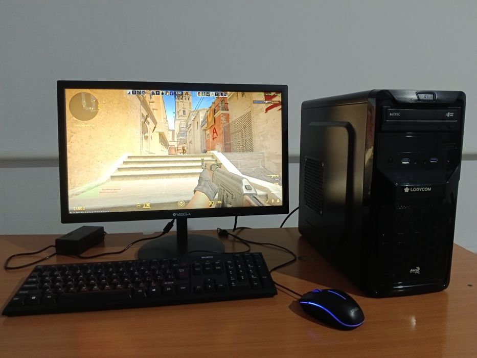Компьютер, системный блок с монитором