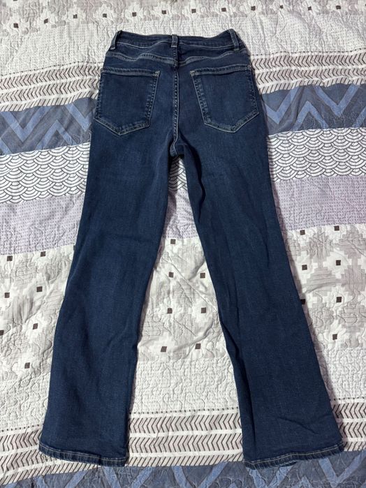 Дънки с висока талия