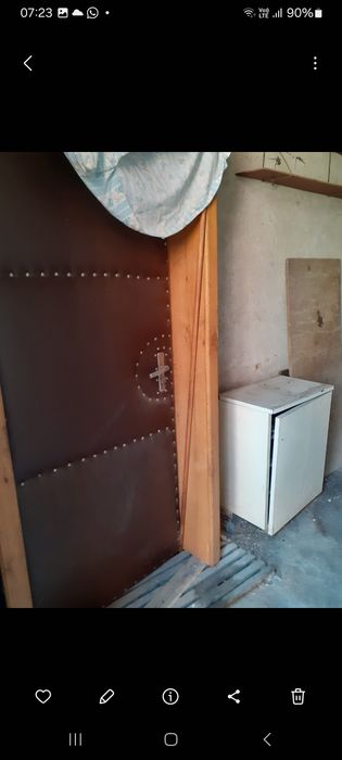 Vand Biblioteca, mobila  sufragerie, comoda tv, usa intrare, teracota