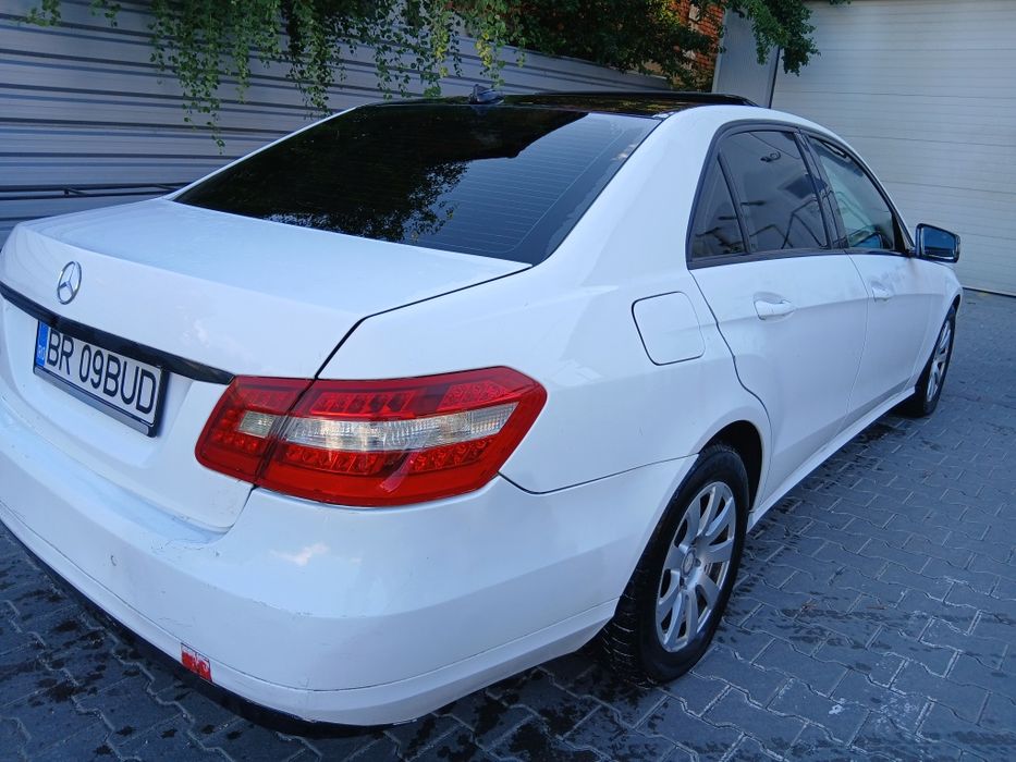Mercedes-Benz E220 2012 Automat EURO 5 Acte la Zi