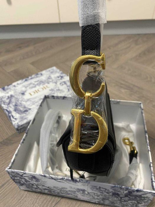 Geanta Dior Saddle Neagră din Piele Naturală - nouă, în cutie