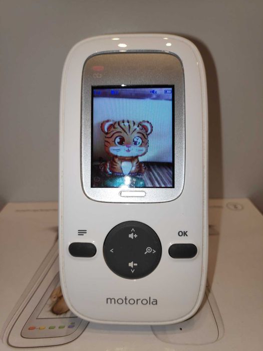 Бебефон с камера Motorola MBP481