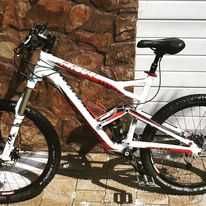 Bicicleta downhill/enduro Canondale jekyll 2013