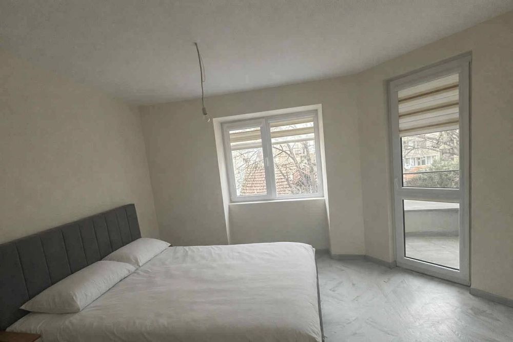 Продава се Двустаен апартамент в Пловдив, Кючук Париж - 74 кв.м за 965 €/кв.м - Снимка #3