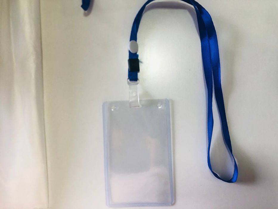 Бейджик вертикальный с лентой(Оптом) с Доставкой