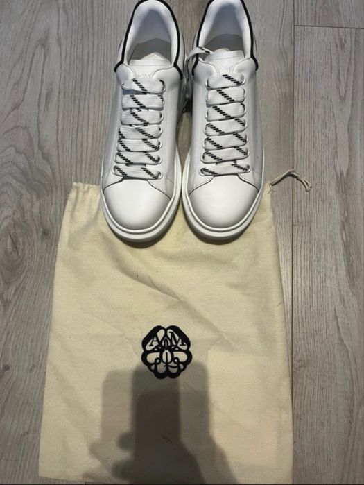 Adidasi Alexander McQueen model nou DOAR 299 LEI