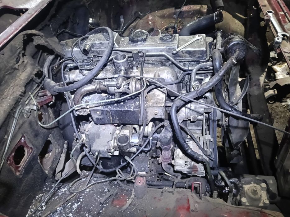 Поджер на разбор 4м40  6г72