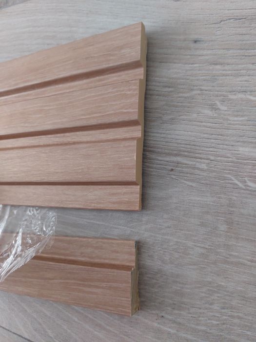 Стенен панел ламперия