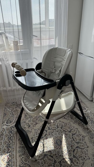Детский стульчик для кормления