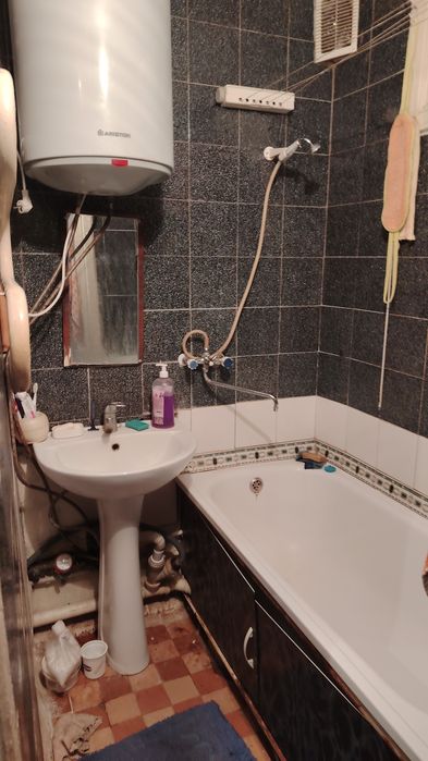 Срочно Продам 4ком.квартиру