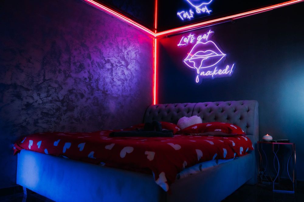 Apartament cu Jacuzzi și leduri ambientale