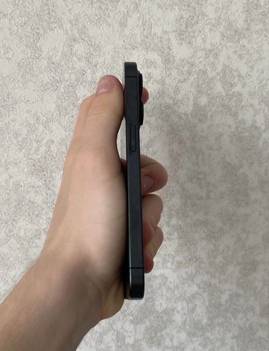 продам Iphone 15 pro 256gb