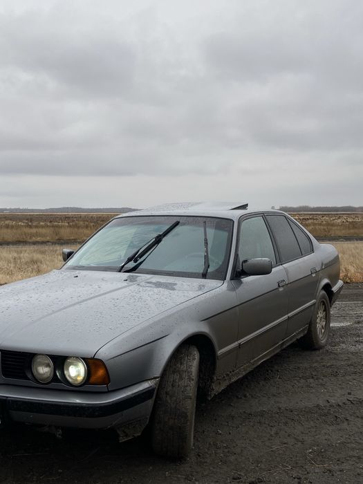 Продам авто бмв Е34