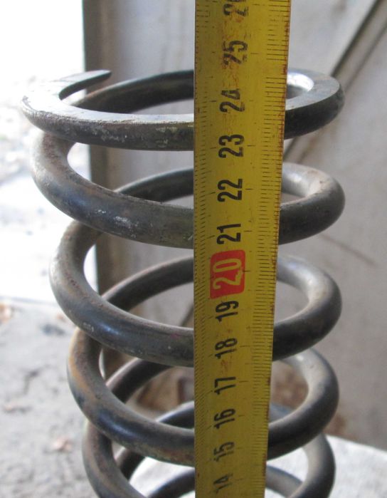 Пружины  на  авто .