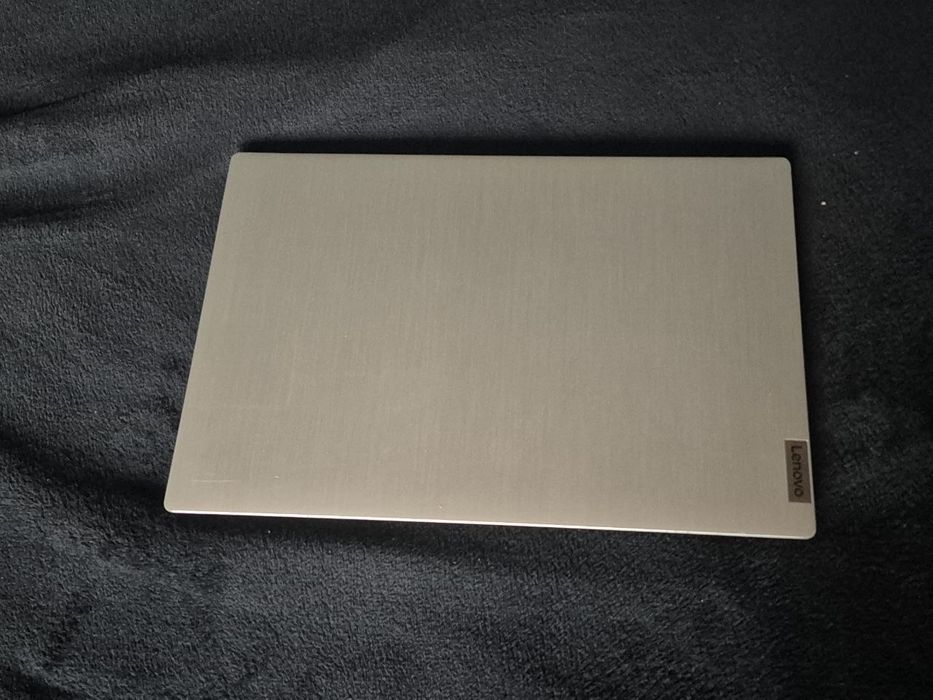 Ноутбук lenovo ideapad с зарядкой торг уместен