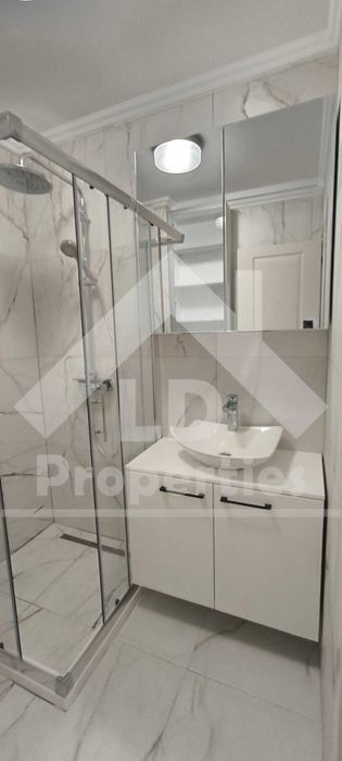 Дава се под наем Тристаен апартамент в к.к. Св.Св. Константин и Елена - 76 кв.м за 918 € - Снимка #9