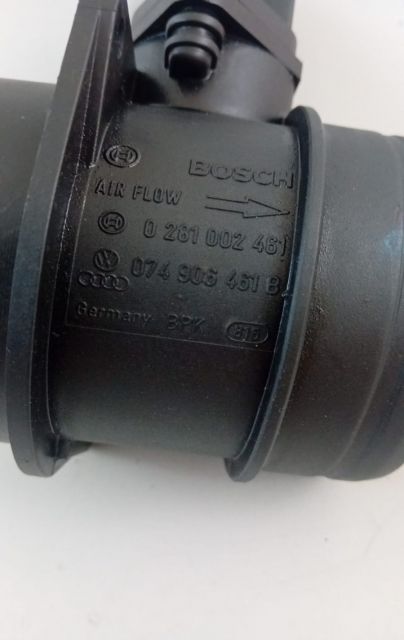 Debitmetru aer  2.0 tdi 0281002461 / 074906461B Volkswagen VW Golf a