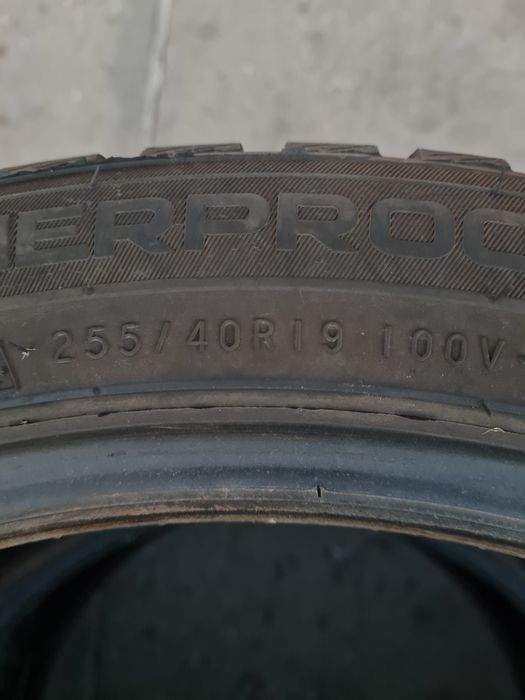 Всесезонни гуми 2 броя NOKIAN WeatherProof 255 40 R19 дот 3718