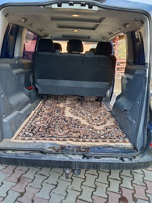 Vând Mercedes. Vito