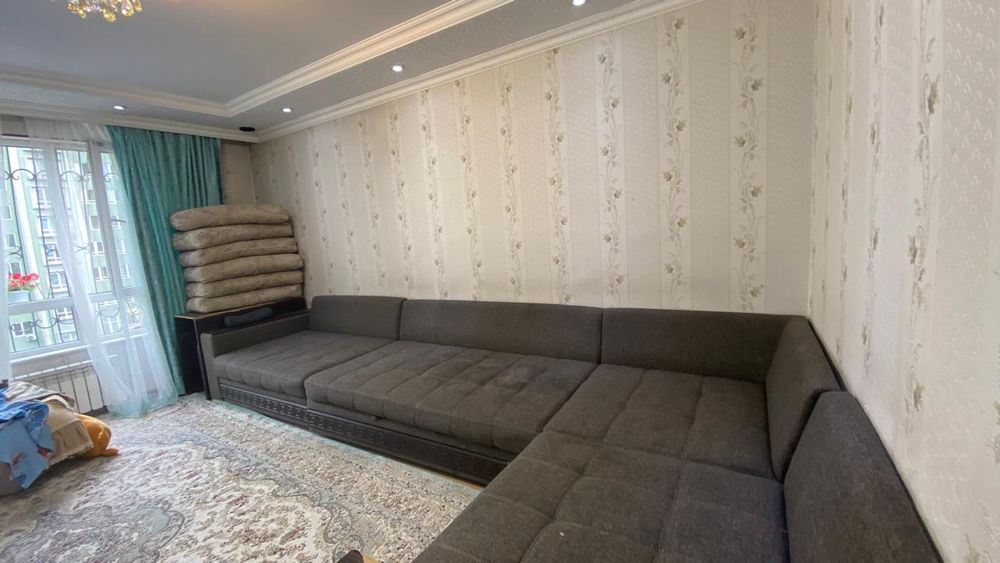 Срочно продам диван