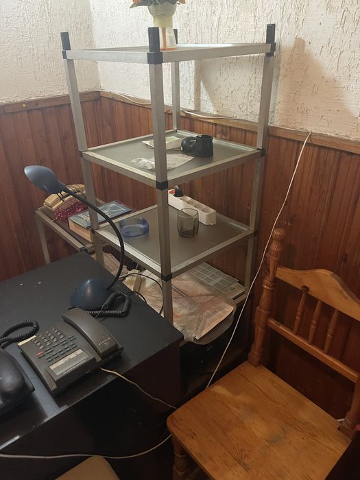 Маси и столове .