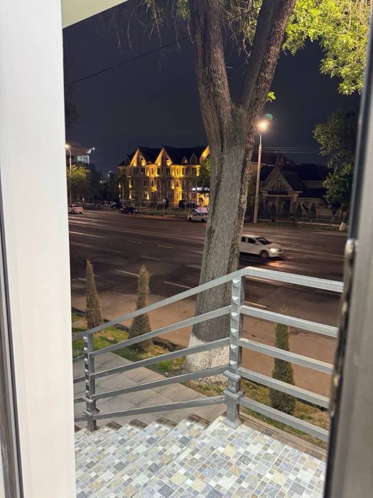 Ул.Шота Руставели евро нежилое помещение 200кв.м первая линия с аренда