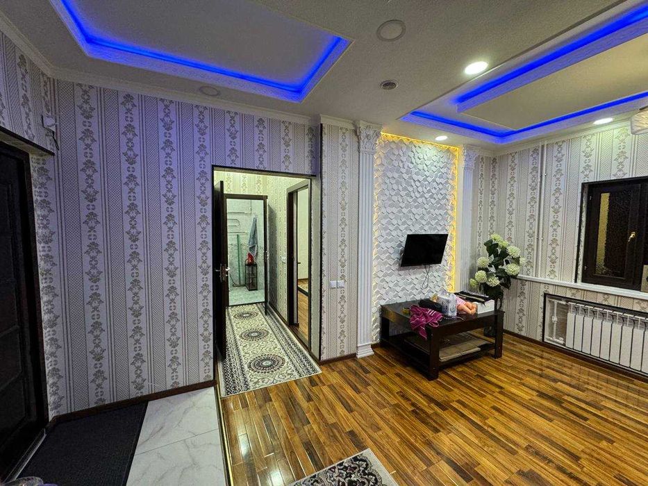 Продается квартира на себзаре