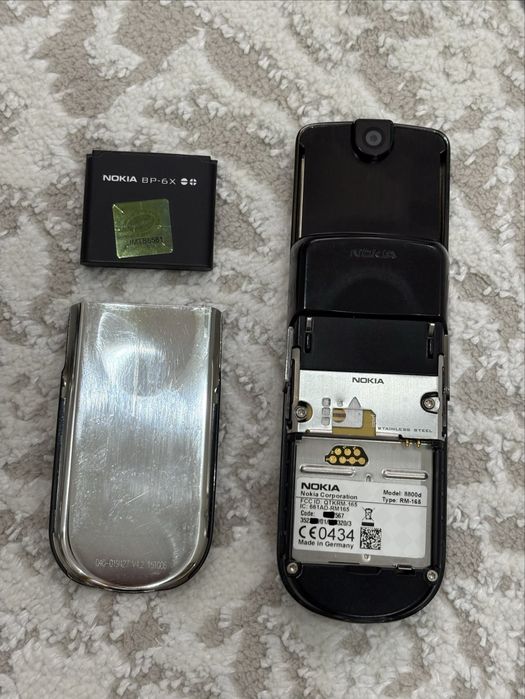 Нокия 8800d sirocco