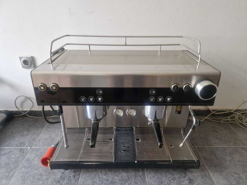 Кафемашина WMF Espresso 03.5500   с 2 ръкохватки