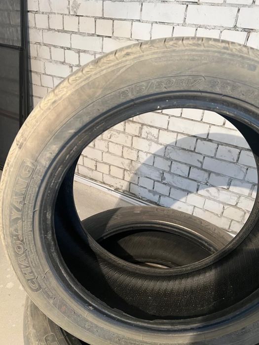 Летные шины б/у продам