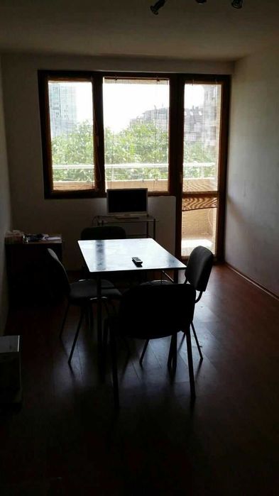 Продава се Тристаен апартамент в София, Изток - 85 кв.м за 2200 €/кв.м - Снимка #1